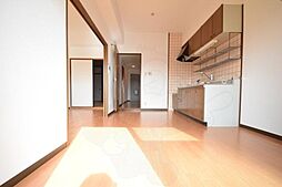 グレース長居公園 2階2DKのリビング/ダイニング