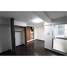 エヌエムトラントアン 3階ワンルームのリビング/ダイニング