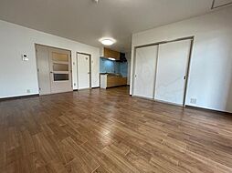 ハイツバームス 1階4LDKのリビング/ダイニング