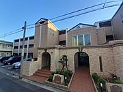 堺市駅より徒歩8分 1階 築14年6ヶ月の賃貸物件