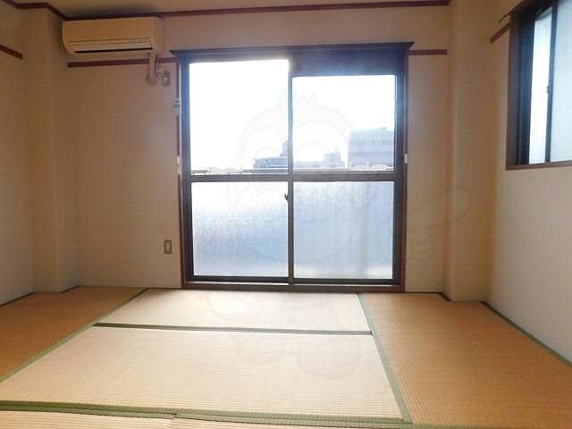 寝室