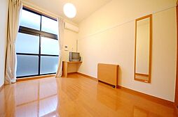 レオパレスヒルズ本郷町 105 1階1Kのリビング/ダイニング