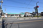 ドラッグセイムス北本店 徒歩15分。 1140m