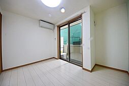 moe-lea 102 1階1Kのリビング/ダイニング