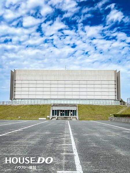 町立かもがわ総合スポーツ公園 870m