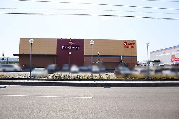 ニシナフードバスケット総社東店 900m