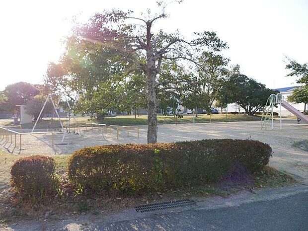 石原南公園石原南公園 1010m