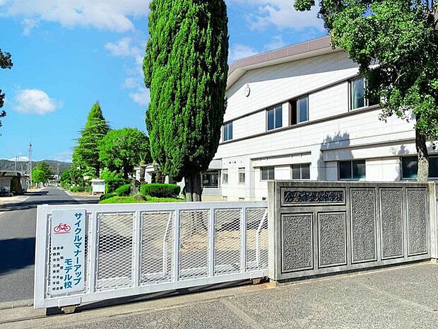 倉敷市立東中学校 2840m