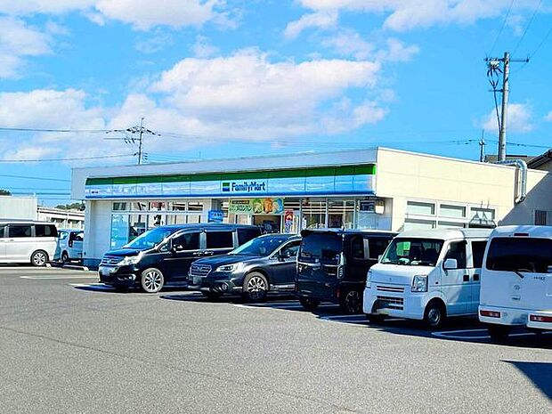 ファミリーマート　倉敷平田 1390m