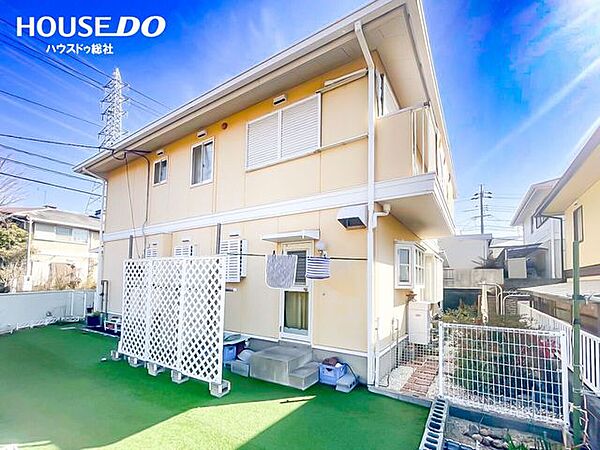 キッチン横の勝手口でゴミや洗濯物が快適☆家事動線が良く、日々の暮らしをより便利にする住まいです♪