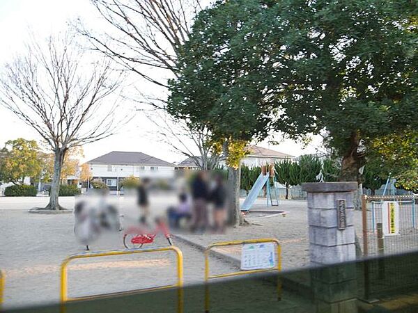 井手西公園井手西公園 1940m