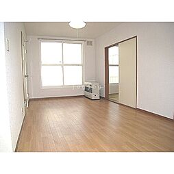 グランドハイツ 205 2階2LDKのリビング/ダイニング