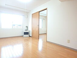 栄通銀座パレス 101 1階1LDKのリビング/ダイニング