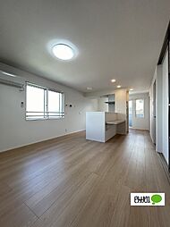 D-ROOM尾崎丁 102 1階2LDKのリビング/ダイニング