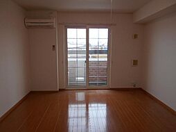 キャトル・セゾンII 105 1階ワンルームのリビング/ダイニング