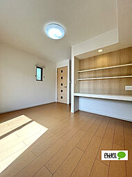 シトラスガーデン 202 2階1LDKのリビング/ダイニング