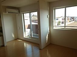 リノ小松原　III 202 2階2LDKのリビング/ダイニング