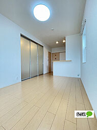 ヴィクトワールＡ 101 1階1LDKのリビング/ダイニング