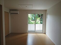 サーレ・春日 102 1階1LDKのリビング/ダイニング