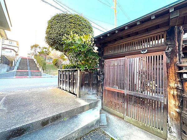 detached 福島県郡山市咲田２丁目16-1
地図を見る