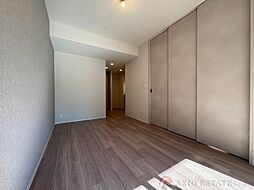 コンフォリア新大阪宮原Q 10階1LDKのリビング/ダイニング