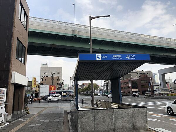 浅間町駅まで　204m　徒歩約3分●相対式ホーム2面2線を有で地上とコンコース、ホームと地下連絡通路を結ぶエレベーターなど、バリアフリー設備が整っています。