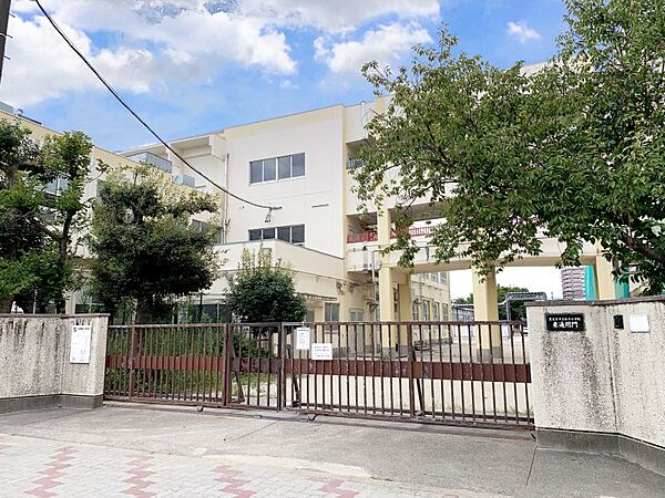 船方小学校まで　648m　徒歩約9分●教育目標「人間性豊かな船方の子の育成」　自分から進んで学習に取り組もうとする子をめざしているそうです
