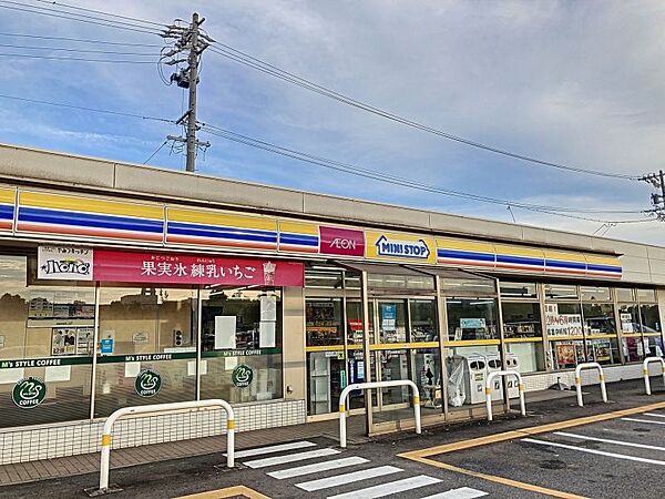 ミニストップ知多浦浜店まで約170m、徒歩約3分