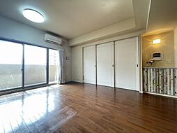 シャトレ愛松名古屋港 3LDKのリビング/ダイニング