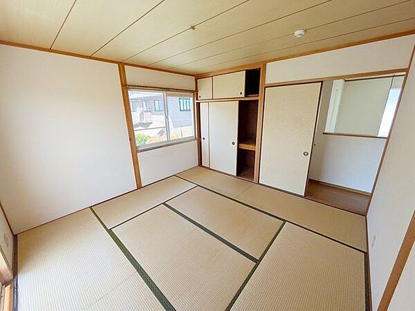 全面クロス貼替予定です。