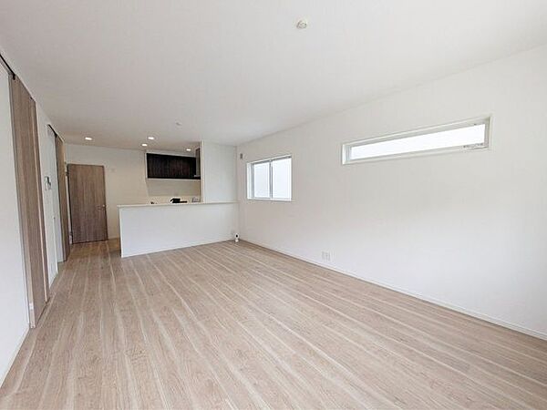 リビング/ダイニングを拡大表示