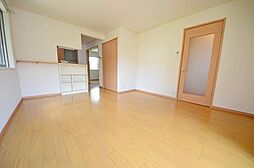 ヴィクトワール下高井戸 102 1階1LDKのリビング/ダイニング