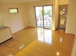 グランシャリオ・ヒルズＣ棟 101 1階1LDKのリビング/ダイニング