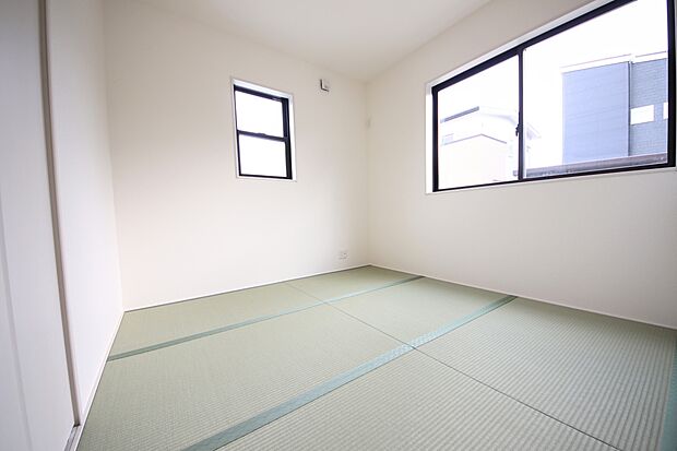 和室は、お子様の遊び場やお昼寝、来客用の寝室にと多様な用途で使えます。