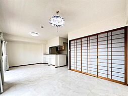 ニューフレックス新町 3LDKのリビング/ダイニング