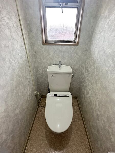 トイレを拡大表示