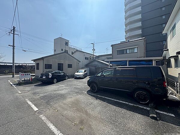 対象地北西側