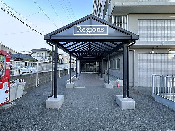 清掃の行き届いたエントランス入口！