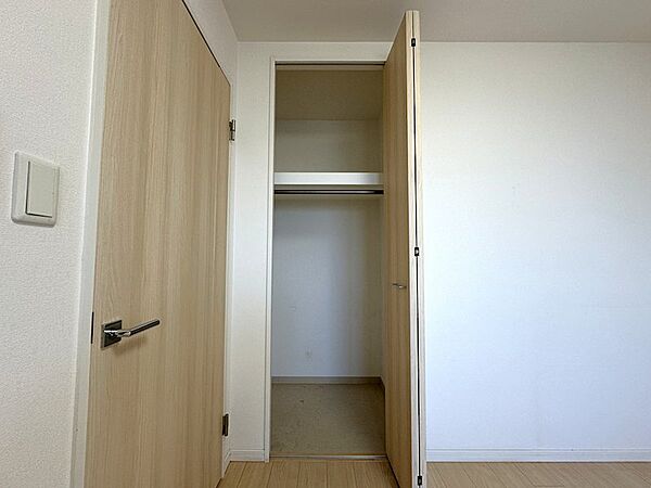 6.0帖洋室の収納です！