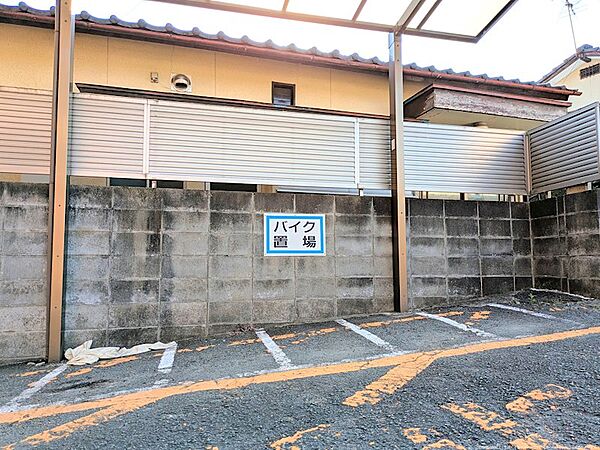 バイク置き場