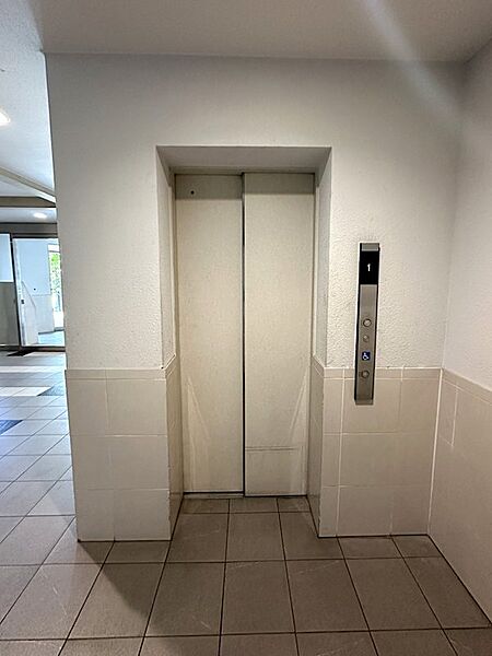 エレベーター完備！