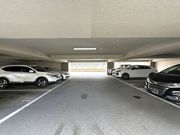 屋内駐車場◎