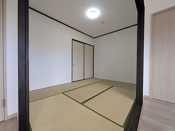 リビング横の和室