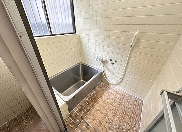 居住中のためアイテム削除の加工を施しております。