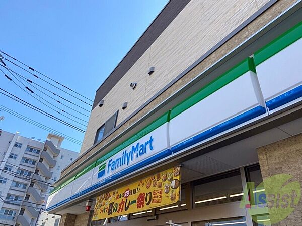 画像29:ファミリーマート札幌北4条東1丁目店 121m