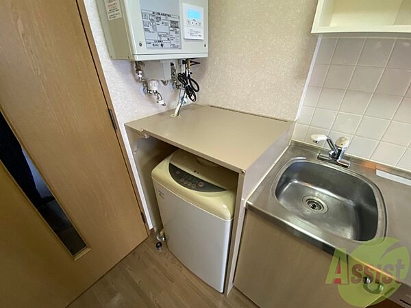 画像9:洗濯機置場は室内にあるのでもちろんいつでも洗濯できます。