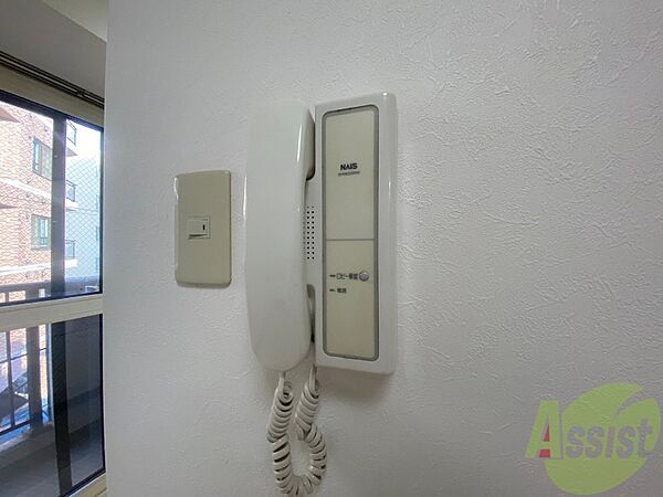 画像19:インターホンは通話ができるので急な訪問があっても安心です。