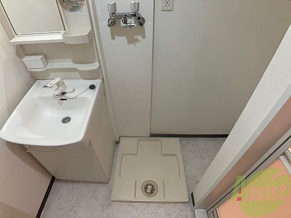 画像19:脱衣所には洗濯パンがあります。万一の水漏れにも安心。