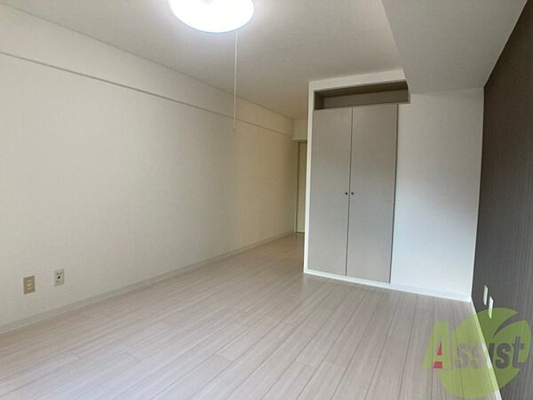 画像10:白を基調としていてお部屋全体が明るいですね！