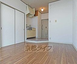 サンハイム島谷 202 2階1Kのリビング/ダイニング